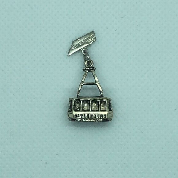 💛 Sterling Silver Gondola Gibraltar Charm - Picture 1 of 3